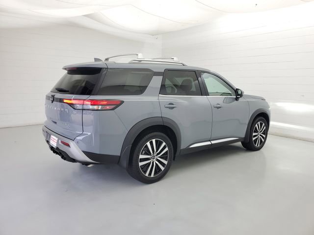 Used 2023 Nissan Pathfinder Platinum AWD/4WD image 5