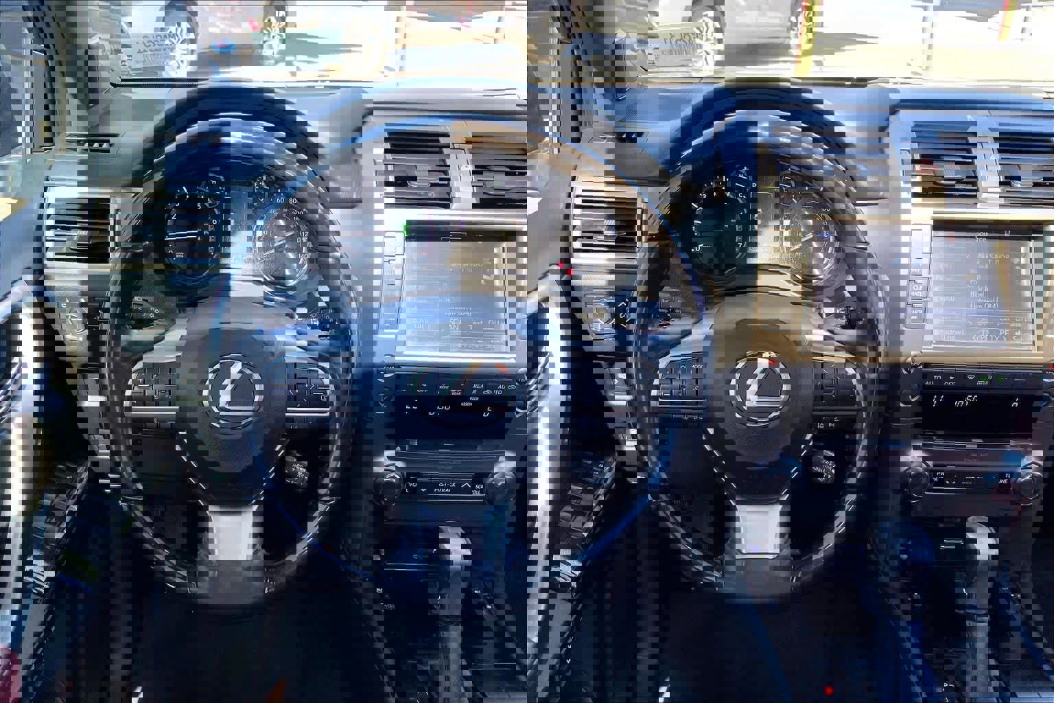 Used 2021 Lexus GX 460 Premium w/ Premium Package image 6