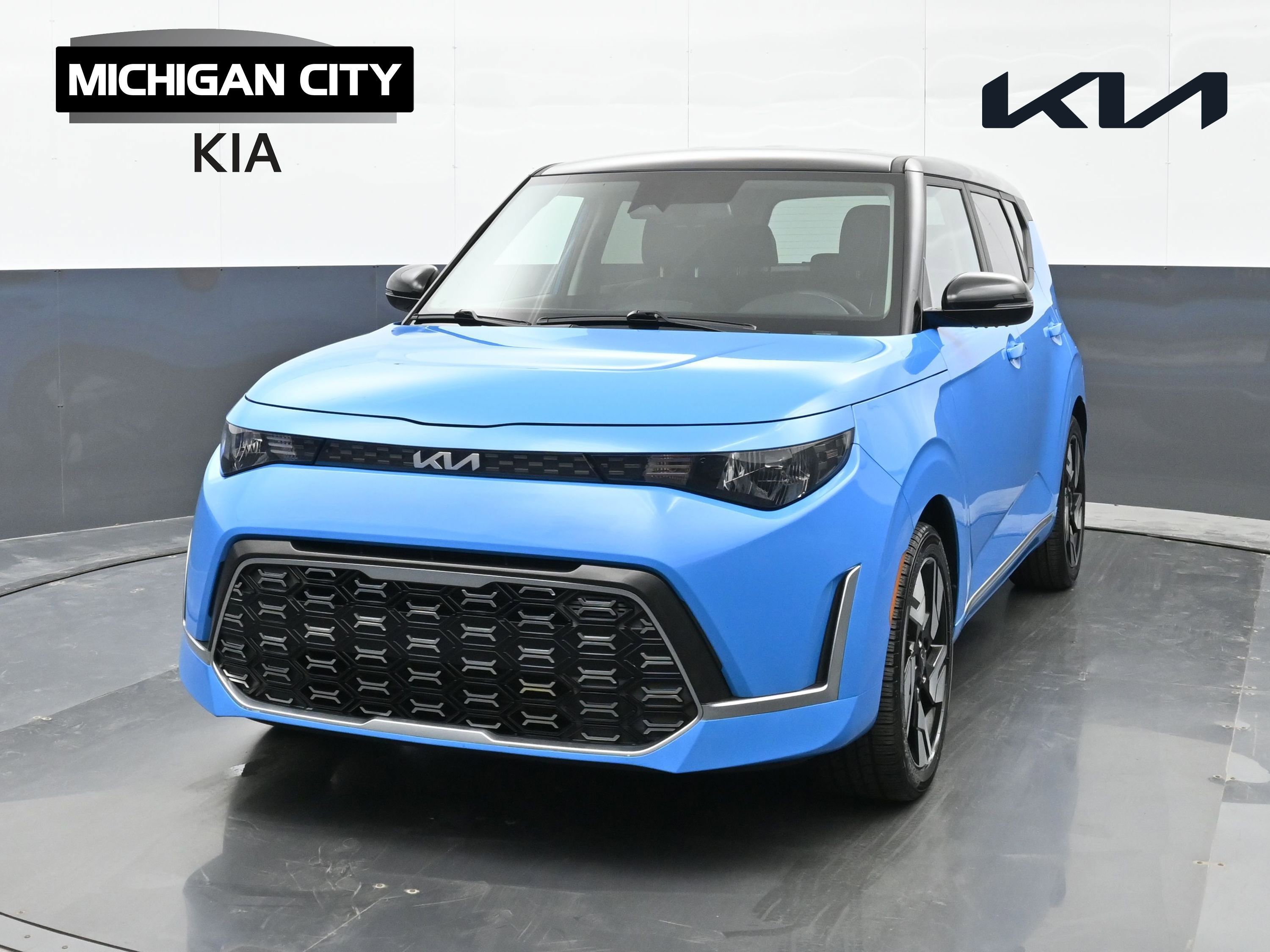 Used 2024 Kia Soul GT-Line FWD image 1