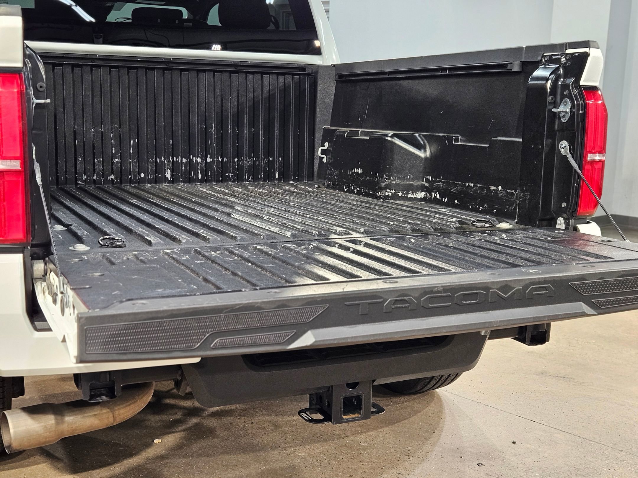 Certified 2024 Toyota Tacoma SR5 image 18