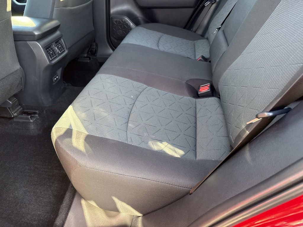 Used 2025 Toyota RAV4 XLE w/ Convenience Package FWD image 16
