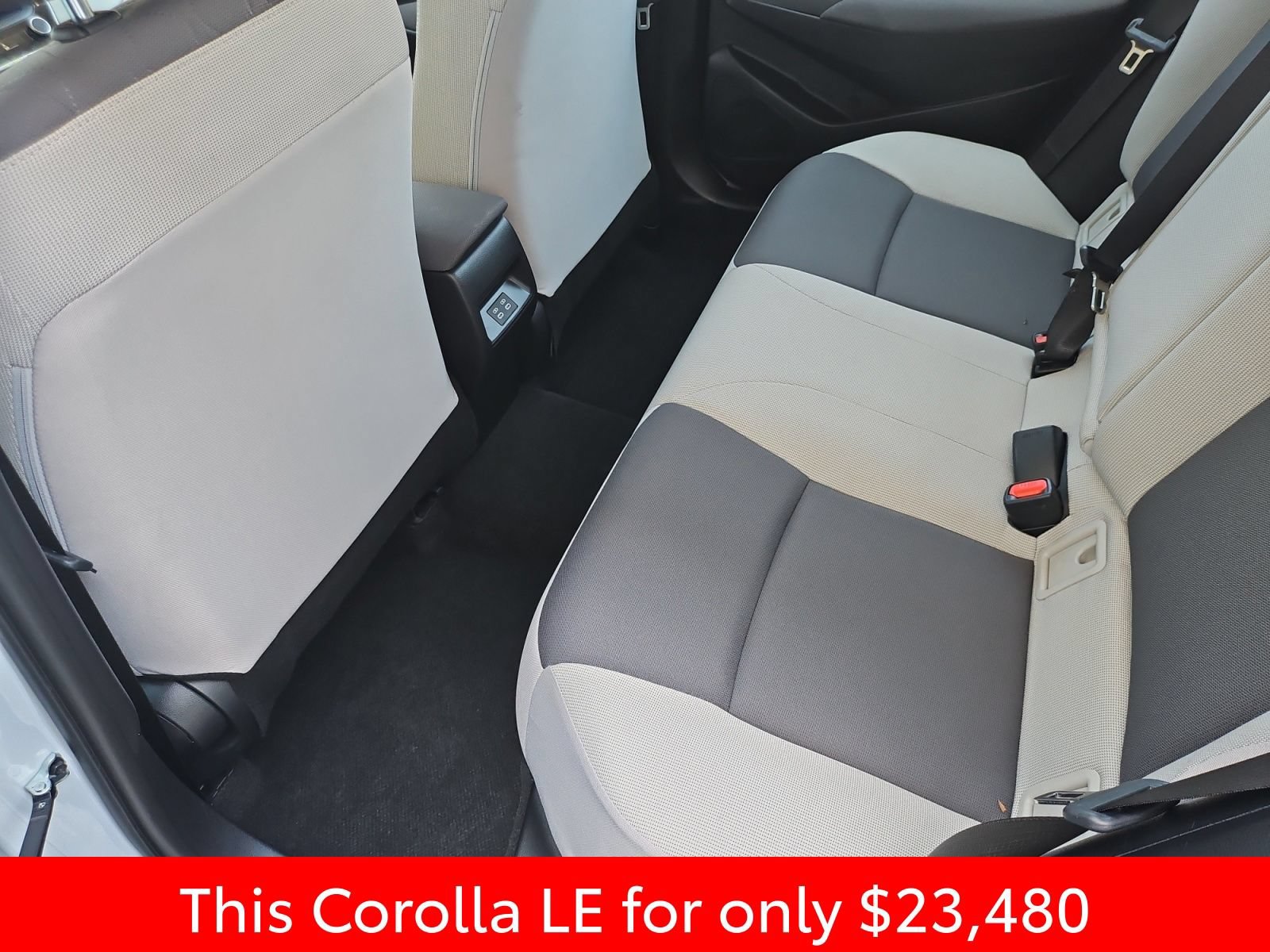 Used 2026 Toyota Corolla LE FWD image 33