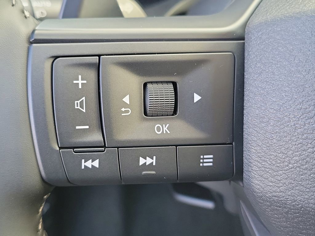 New 2026 Nissan Rogue SV image 5