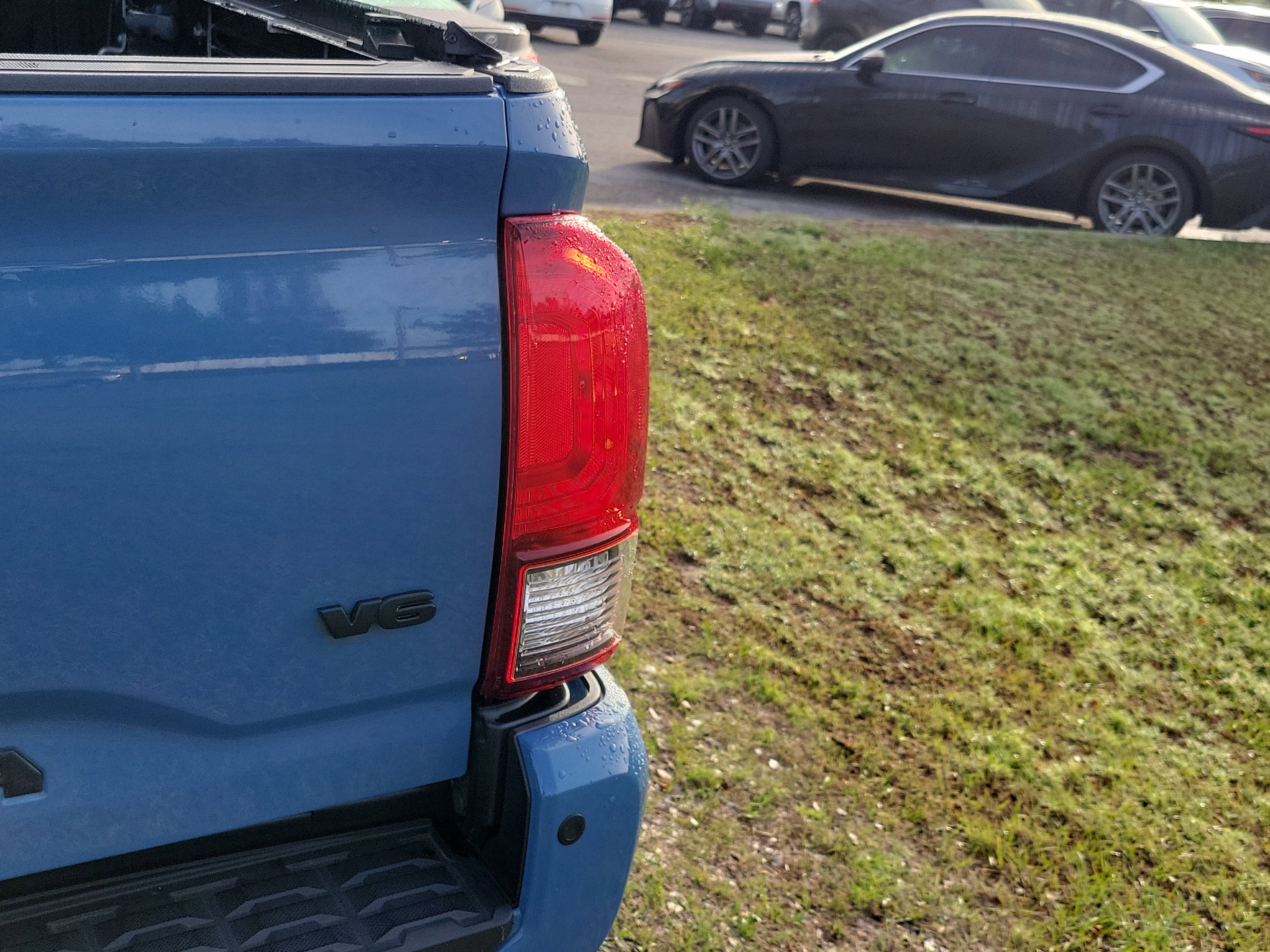 Used 2019 Toyota Tacoma TRD Off-Road w/ Technology Package image 17