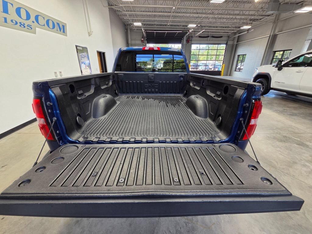 Used 2017 GMC Sierra 1500 SLE w/ SLE Value Package AWD/4WD image 8