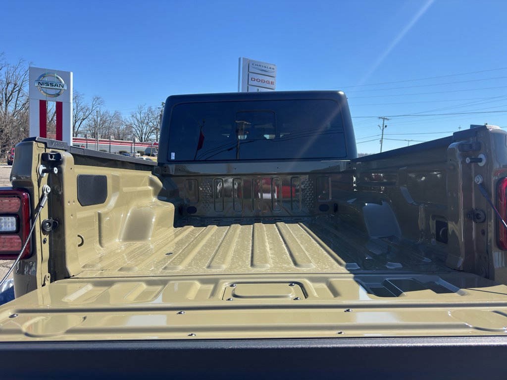 New 2026 Jeep Gladiator Willys AWD/4WD image 22