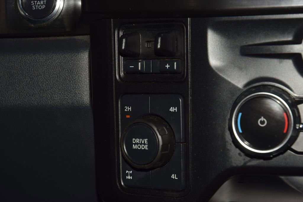 Used 2024 Ford F350 Lariat w/ Lariat Ultimate Package image 32