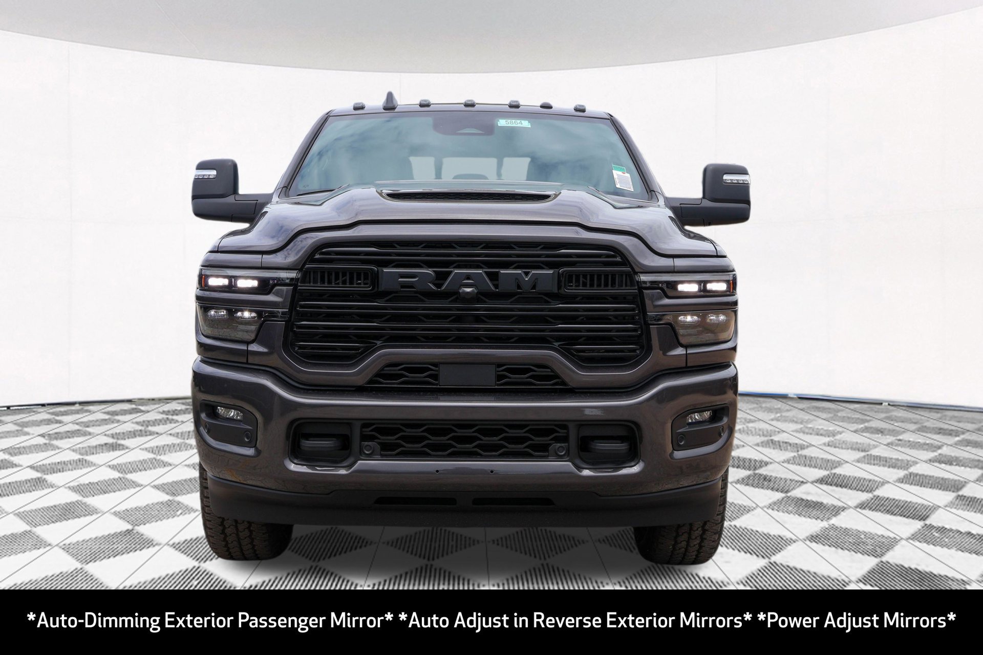 New 2026 RAM 2500 Laramie AWD/4WD image 9