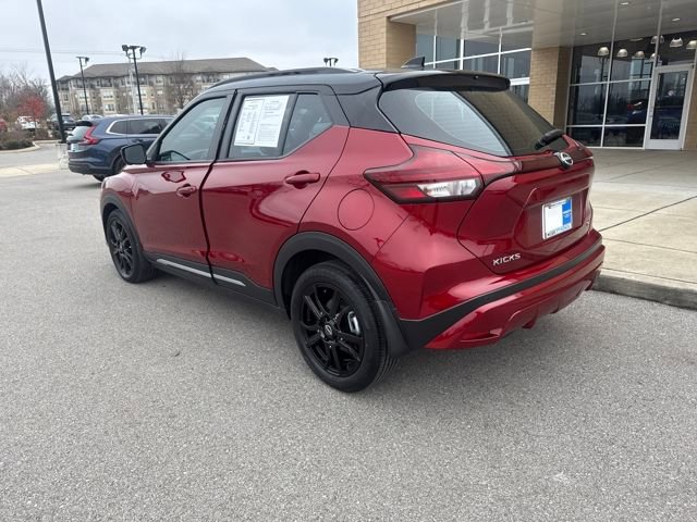 Used 2023 Nissan Kicks SR w/ SR Premium Package image 2