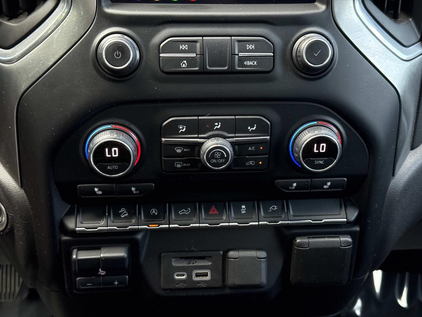 Used 2020 Chevrolet Silverado 1500 LT w/ All-Star Edition AWD/4WD image 11