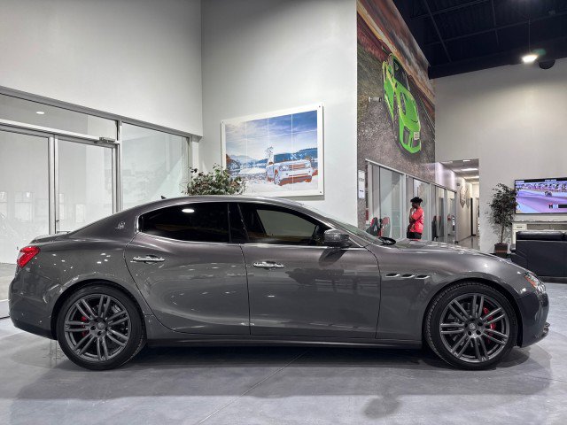 Used 2017 Maserati Ghibli S image 5
