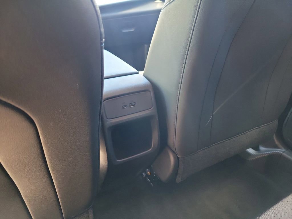Used 2025 Chevrolet Trax LT FWD image 13