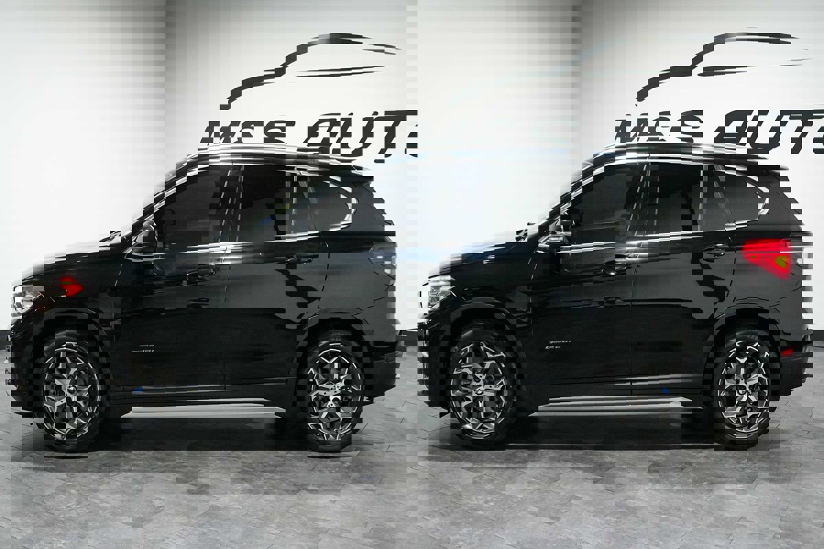 Used 2018 BMW X1 sDrive28i image 3