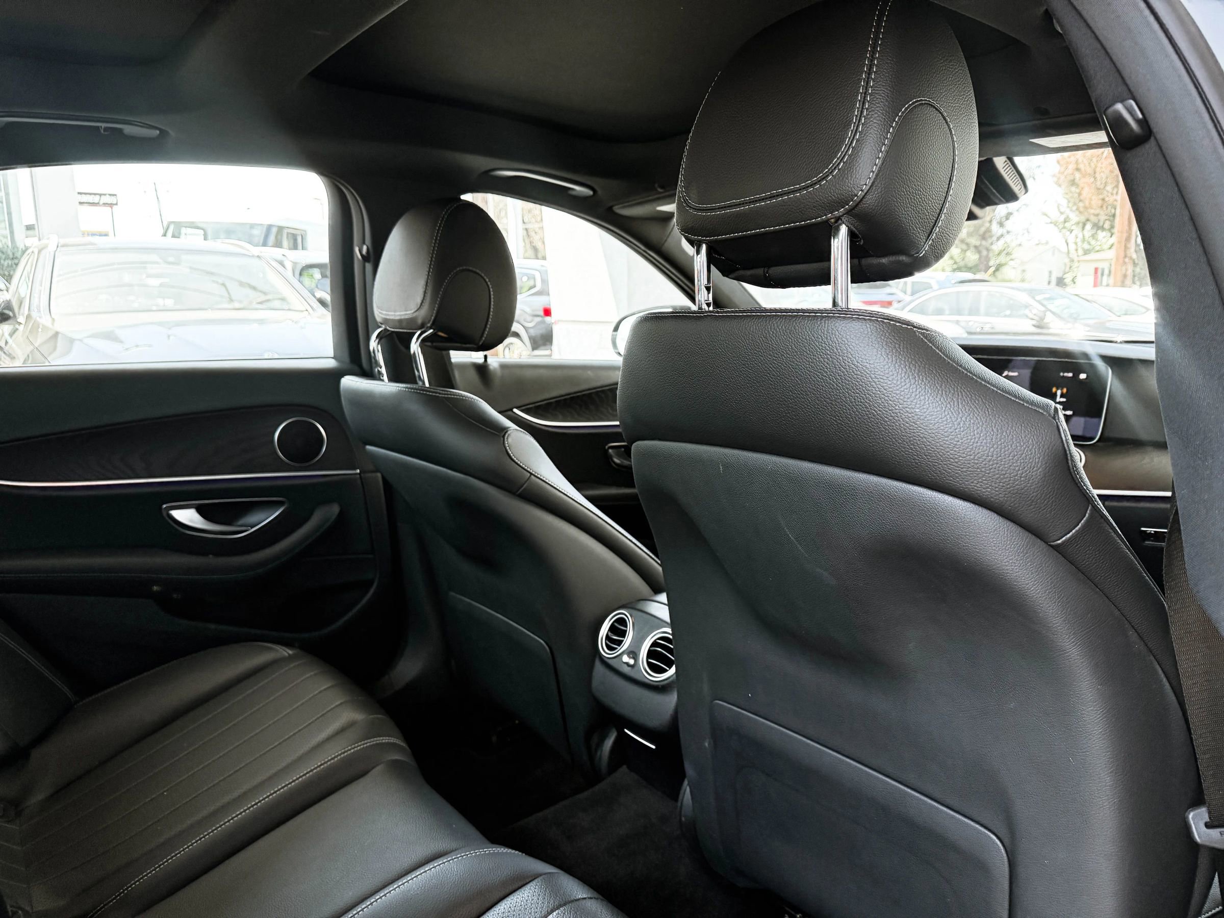 Used 2023 Mercedes-Benz E 450 4MATIC Sedan image 28