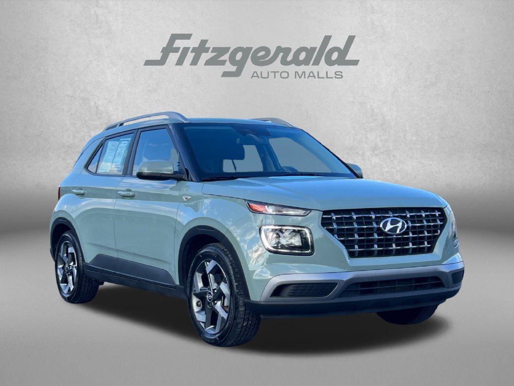Used 2025 Hyundai Venue SEL