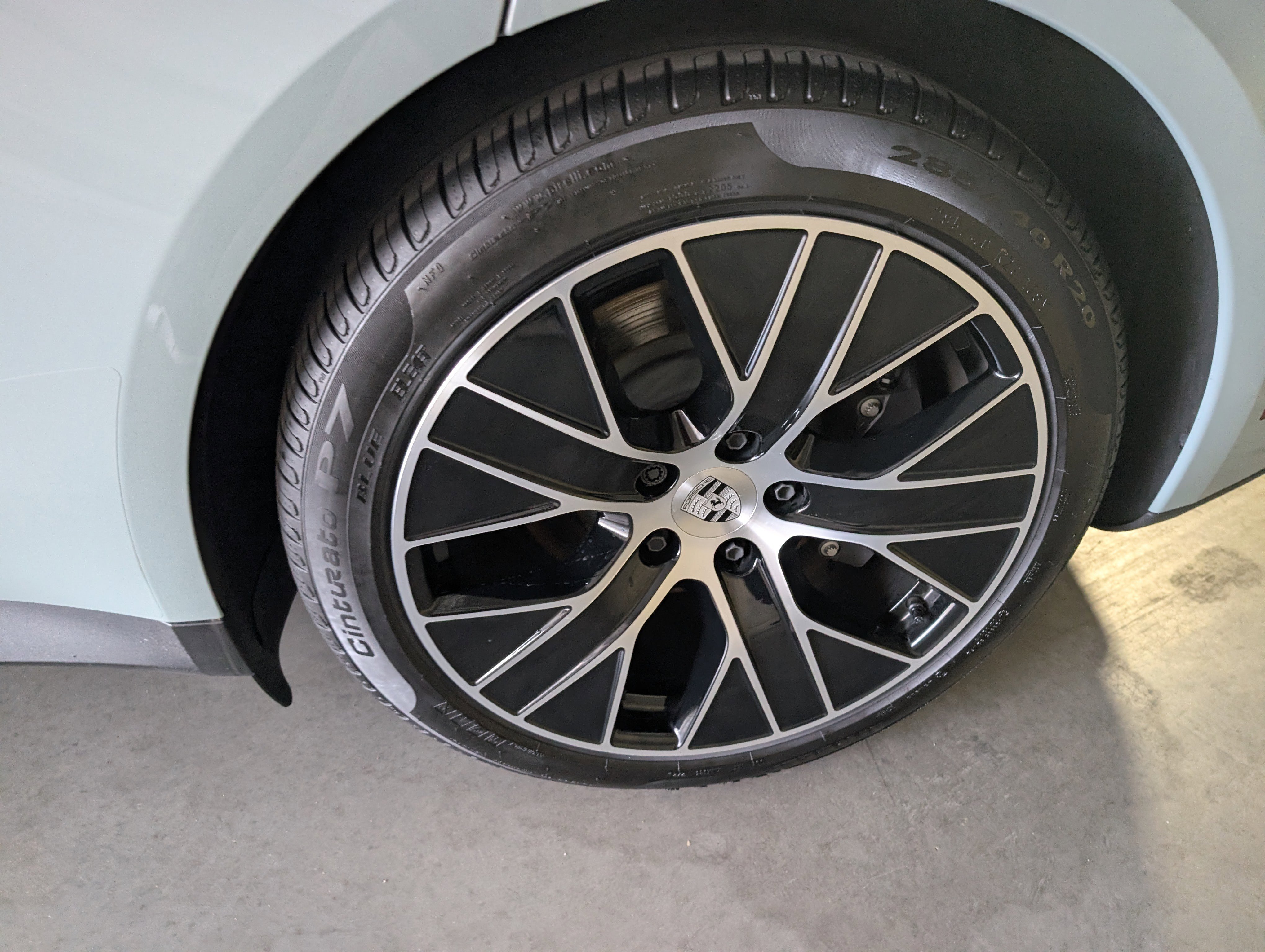 Certified 2025 Porsche Taycan image 15