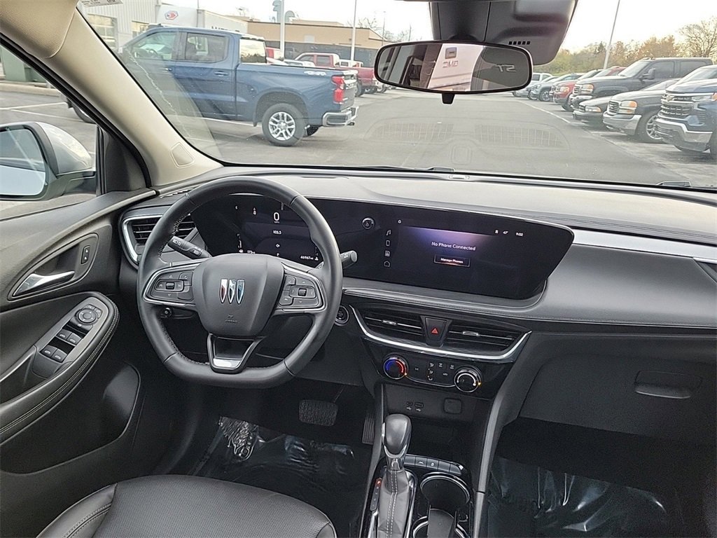 Used 2024 Buick Encore GX Sport Touring image 9