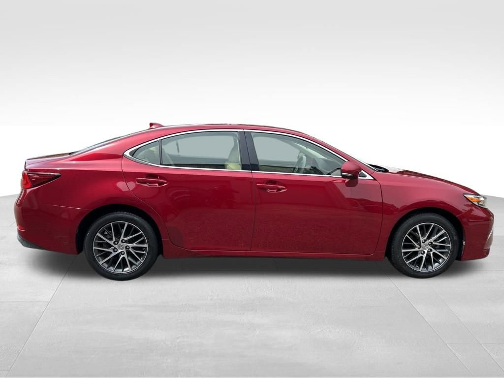 Used 2016 Lexus ES 350 w/ Navigation System Package FWD image 7