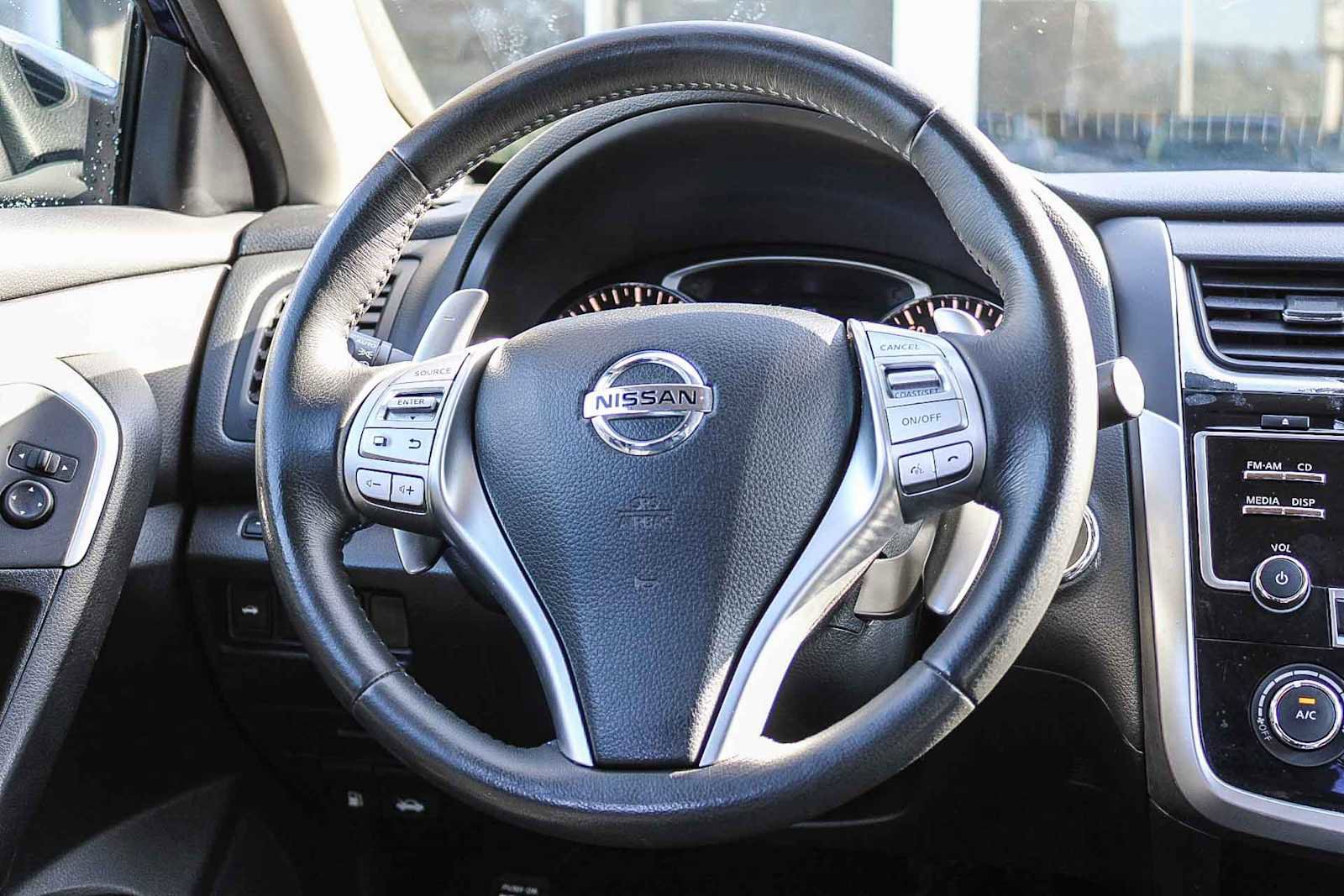 Used 2018 Nissan Altima 2.5 SR FWD image 14