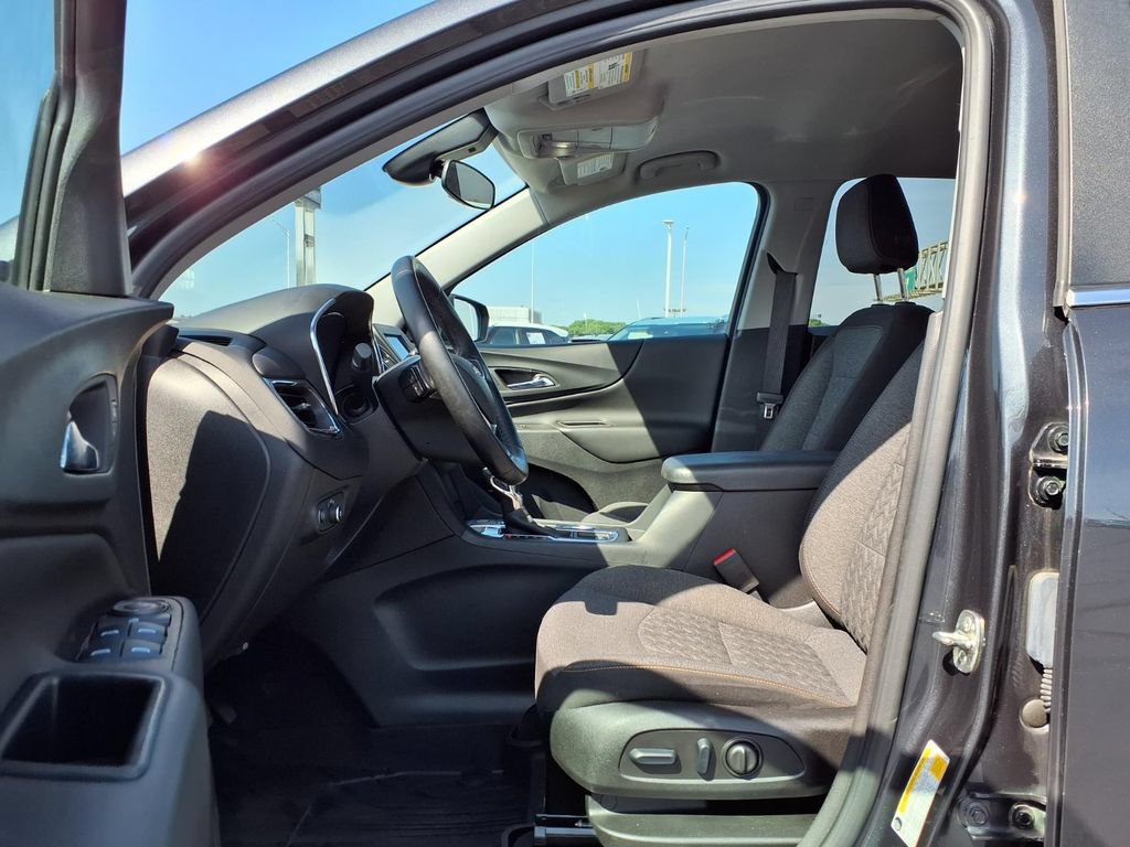 Used 2023 Chevrolet Equinox LT AWD/4WD image 23