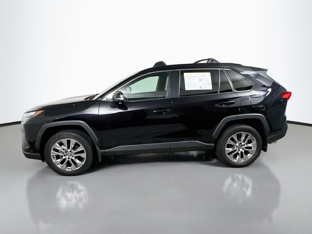 Used 2025 Toyota RAV4 XLE Premium FWD image 6