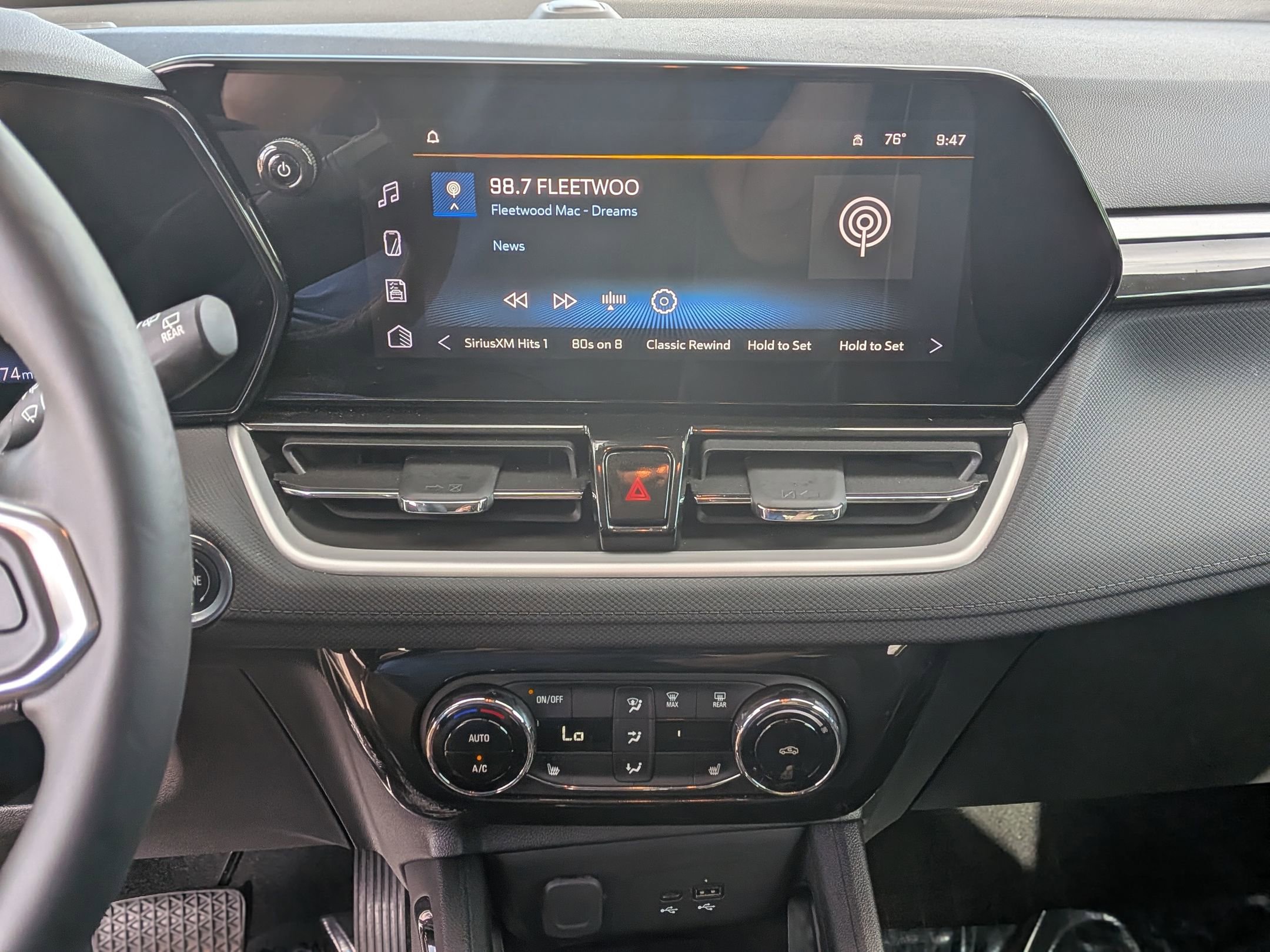 Certified 2025 Chevrolet TrailBlazer LT w/ Convenience Package FWD image 26