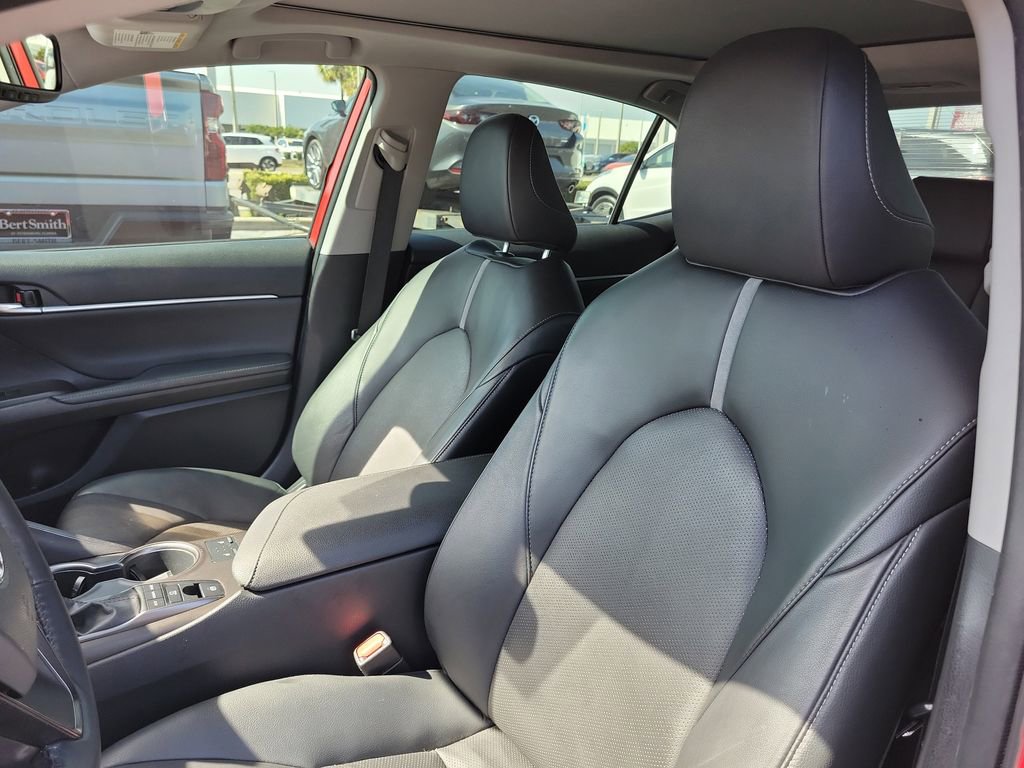 Used 2022 Toyota Camry XSE w/ Cold Weather Package AWD/4WD image 19