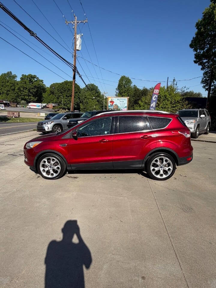 Used 2015 Ford Escape Titanium w/ Equipment Group 301A FWD image 4
