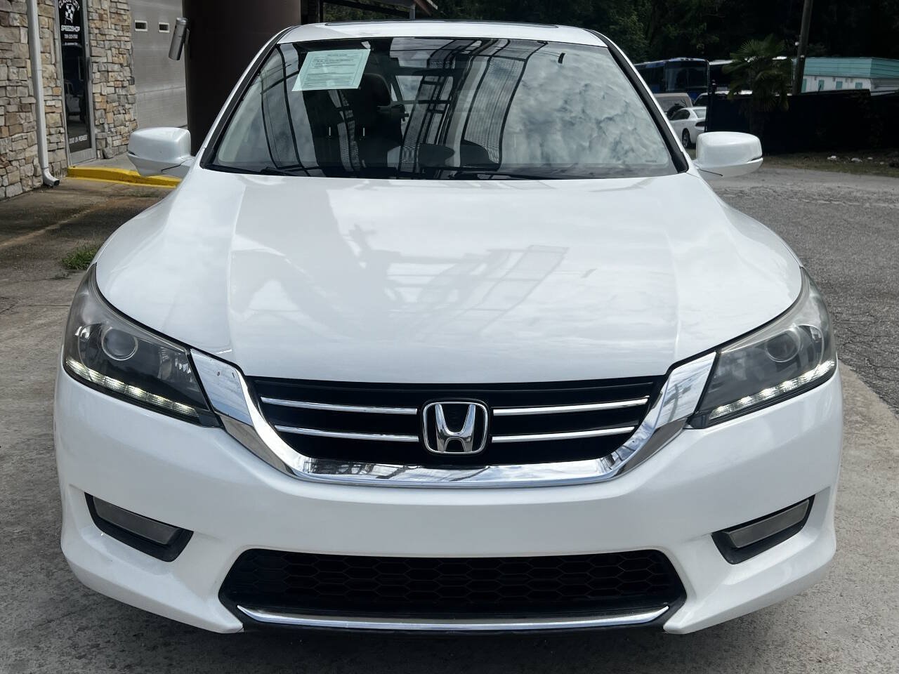 Used 2015 Honda Accord EX-L image 3