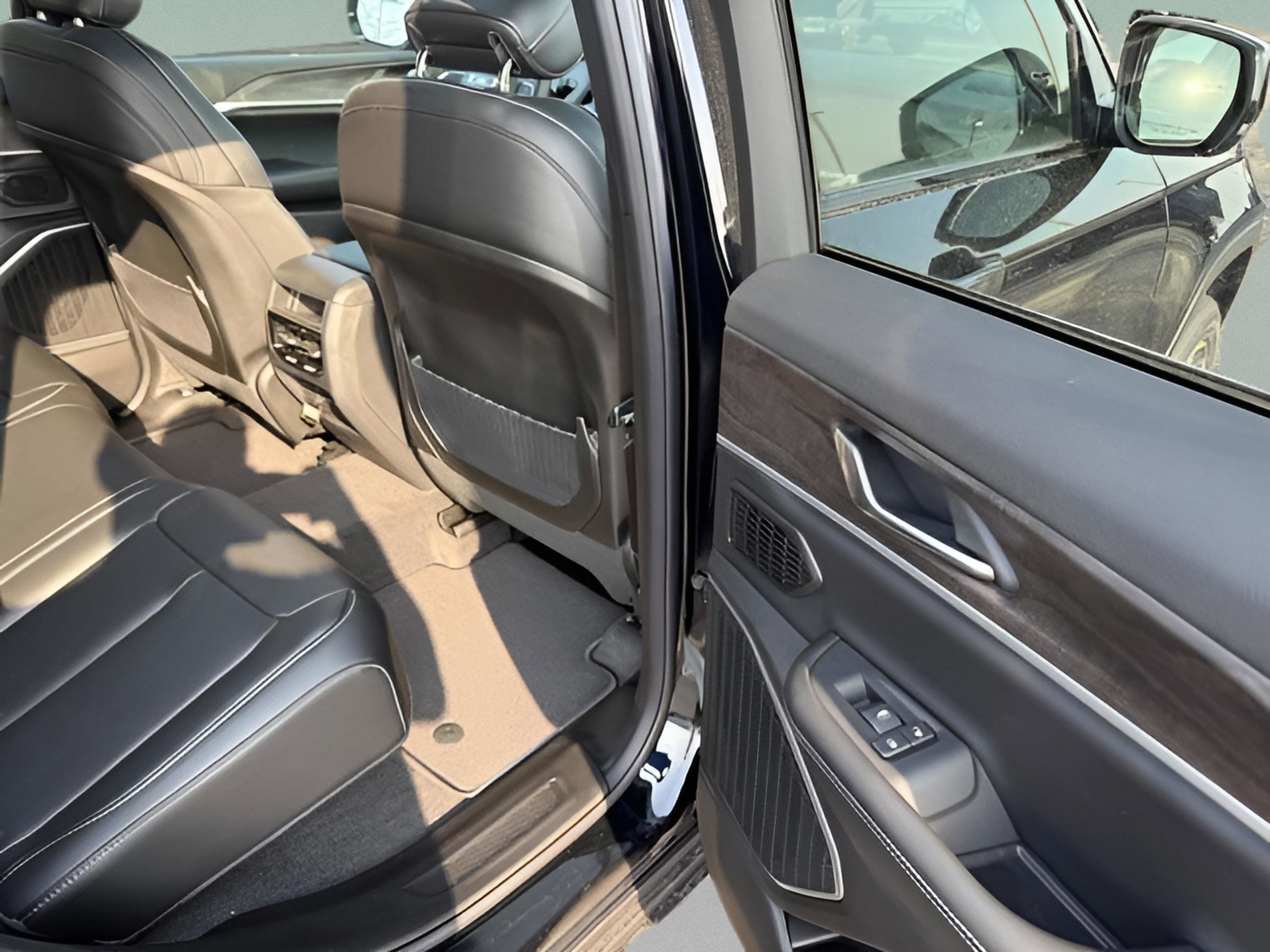 New 2026 Jeep Grand Cherokee Limited AWD/4WD image 11