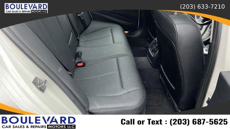 Used 2014 BMW 320i Sedan RWD image 35