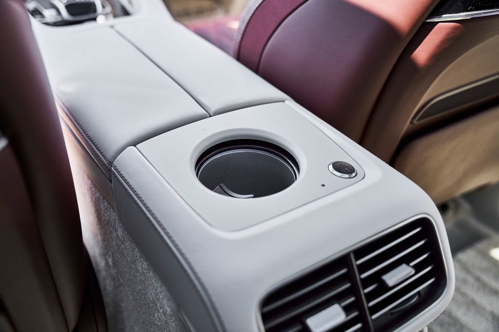 Used 2026 Mercedes-Benz Maybach GLS 600 4MATIC image 57