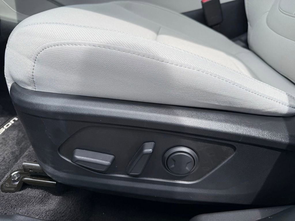 Used 2025 Hyundai Tucson SEL FWD image 15