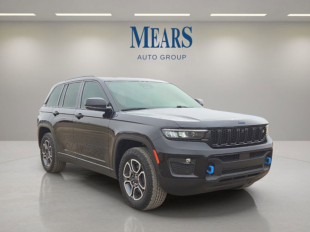 Used 2022 Jeep Grand Cherokee Trailhawk w/ Advanced Protech Group II image 7