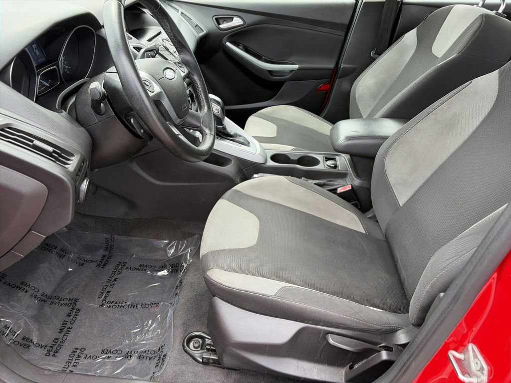 Used 2012 Ford Focus SE FWD image 26
