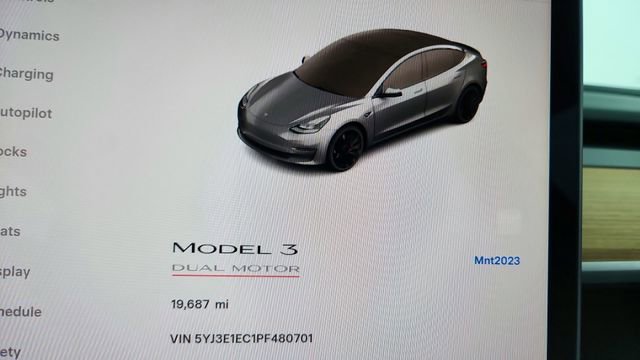 Used 2023 Tesla Model 3 Performance image 37