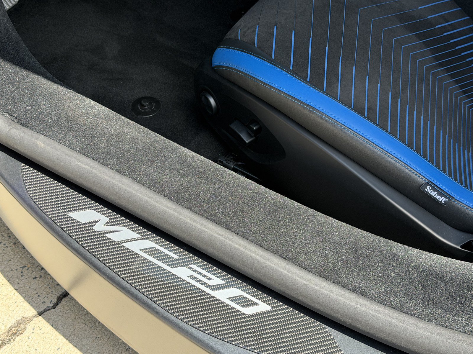 Used 2022 Maserati MC20 Coupe RWD image 16