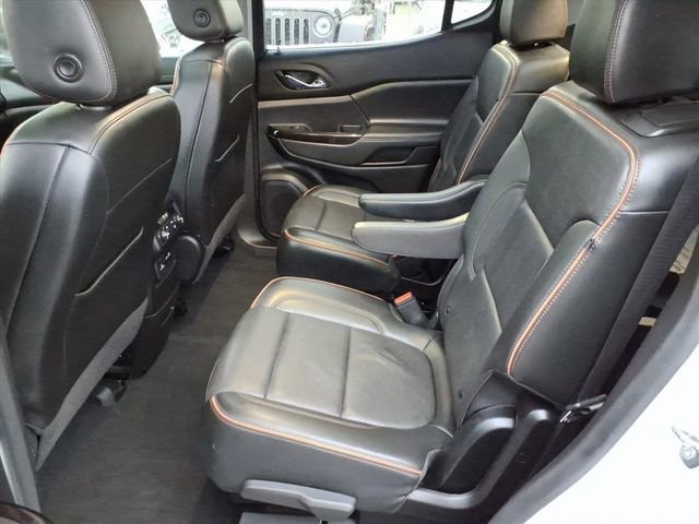 Used 2023 GMC Acadia AT4 w/ Technology Package image 9