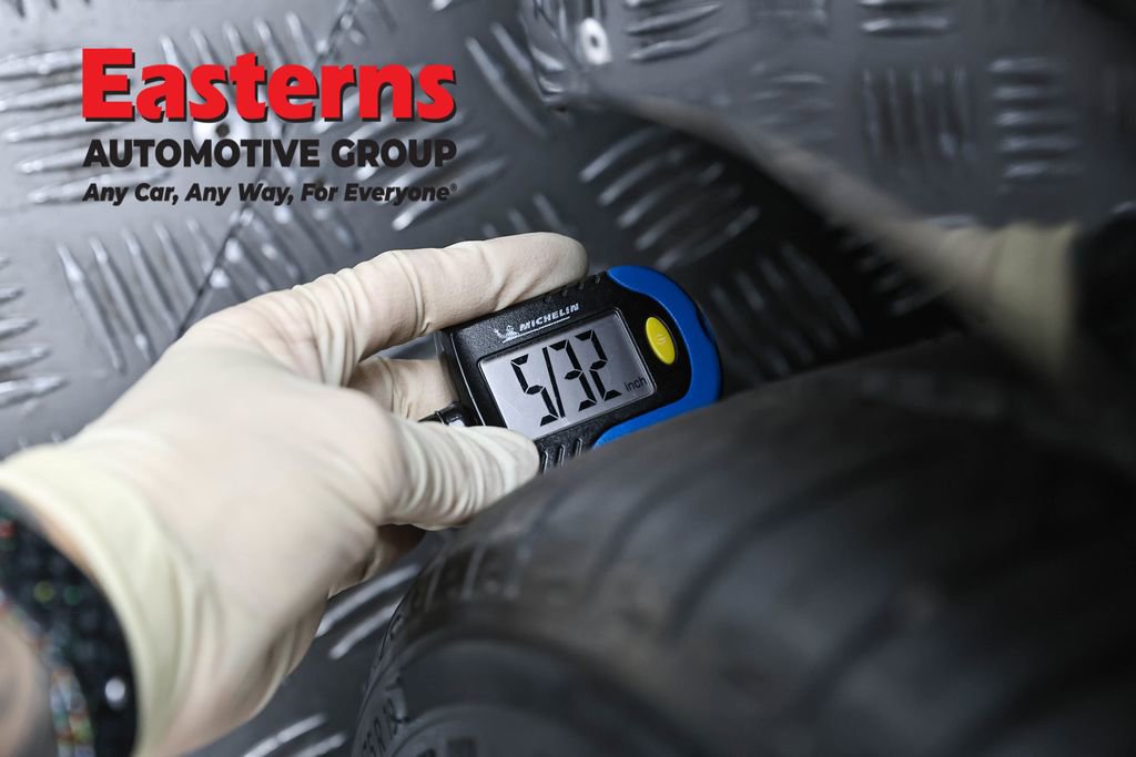 Used 2023 Genesis G70 2.0T image 27