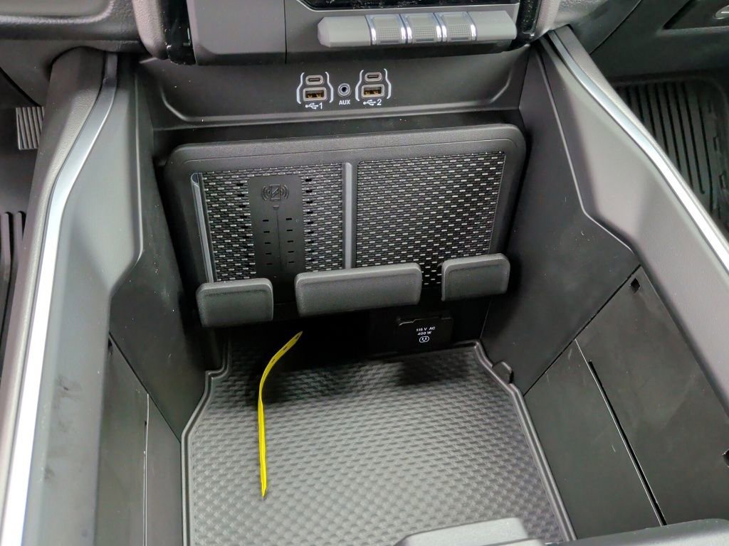 New 2026 RAM 1500 4x4 Crew Cab image 33