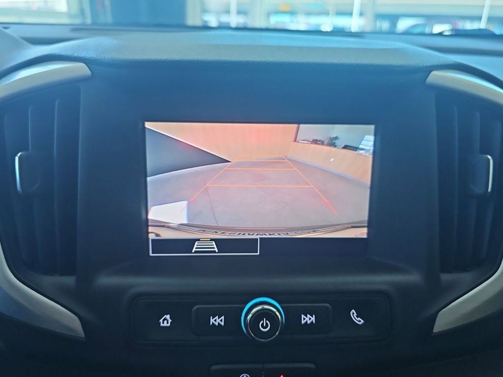 Used 2024 GMC Terrain SLE image 26