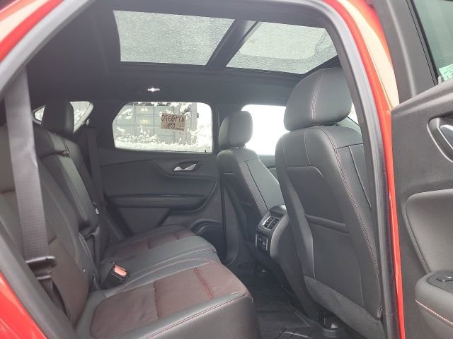 Used 2024 Chevrolet Blazer RS w/ Enhanced Convenience Package image 12
