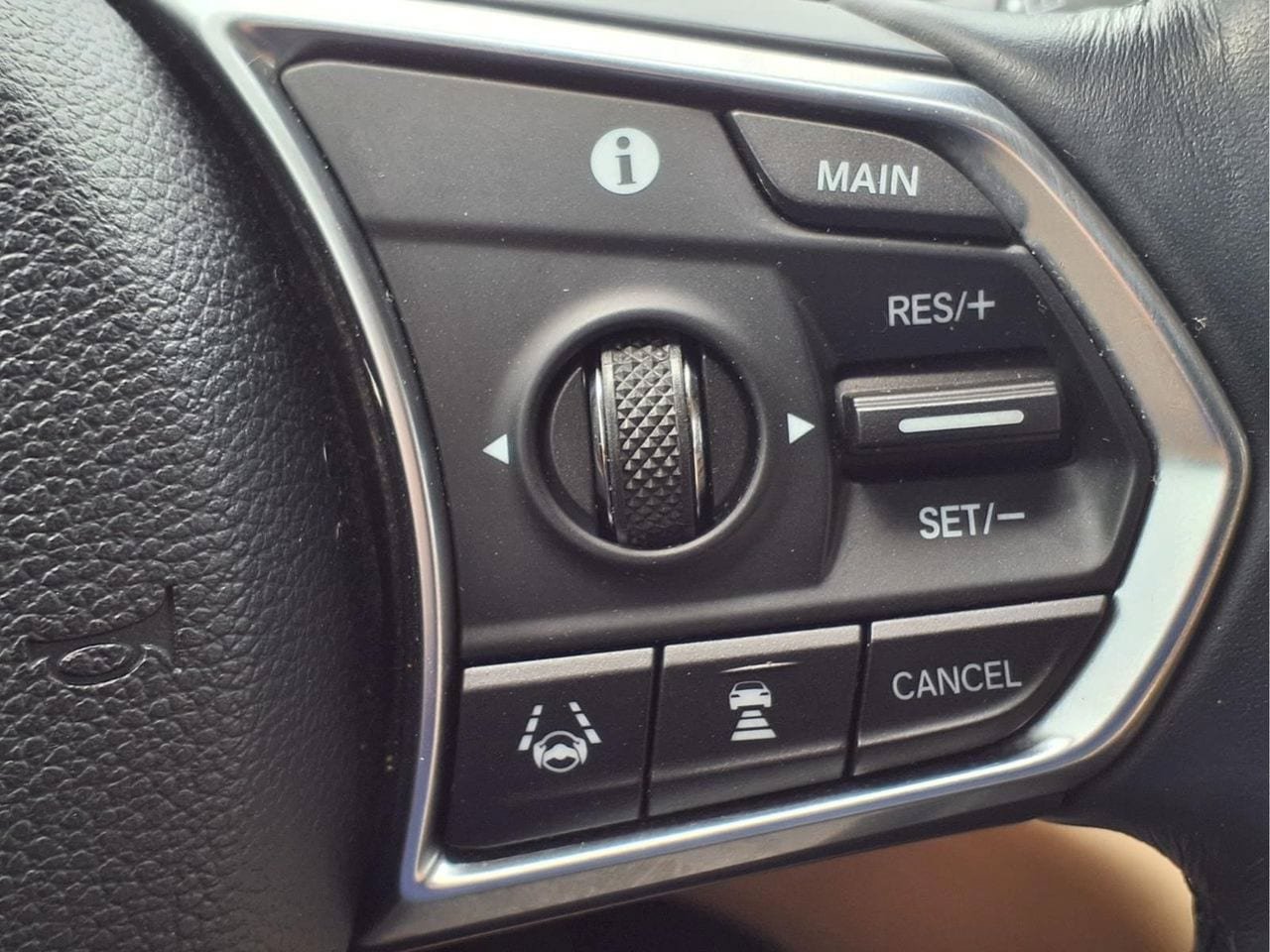 Used 2020 Acura RDX AWD w/ Technology Package image 25