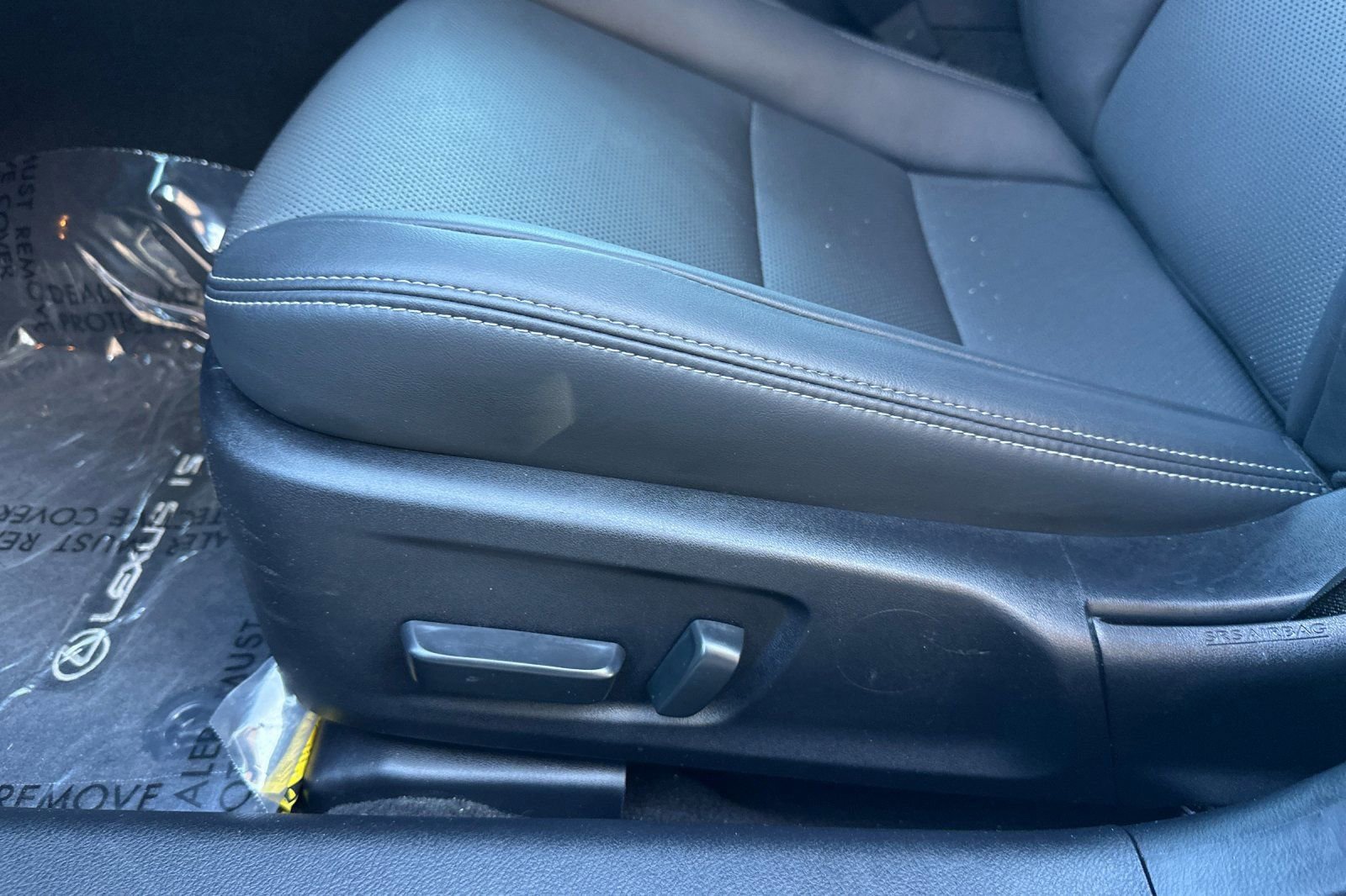 Certified 2025 Lexus IS 350 F Sport image 13