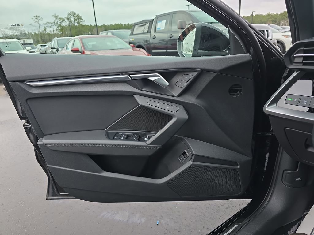 Used 2024 Audi A3 2.0T Premium image 31