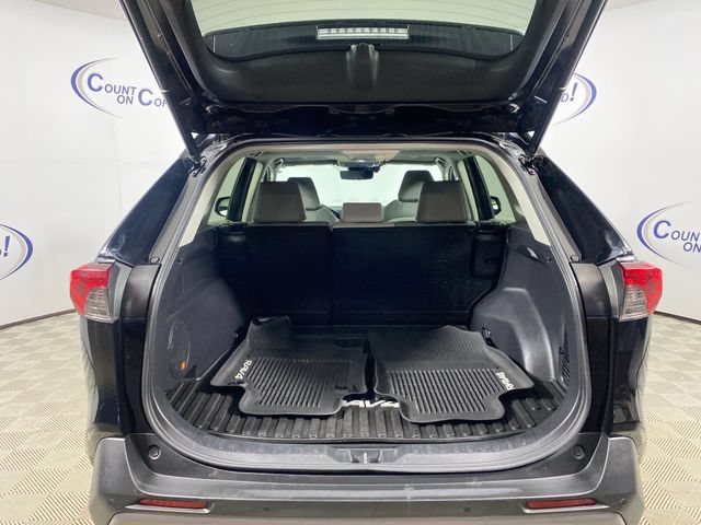 Certified 2020 Toyota RAV4 Limited w/ Limited Grade Weather Package AWD/4WD image 6