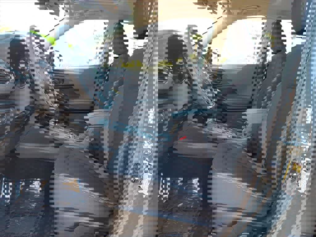 Certified 2025 Subaru Crosstrek 2.0i Premium image 25