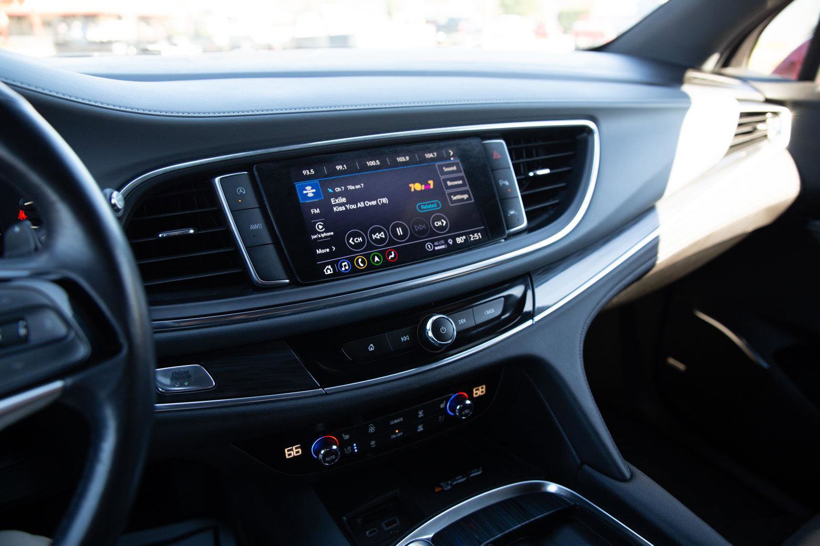 Used 2024 Buick Enclave Premium image 10