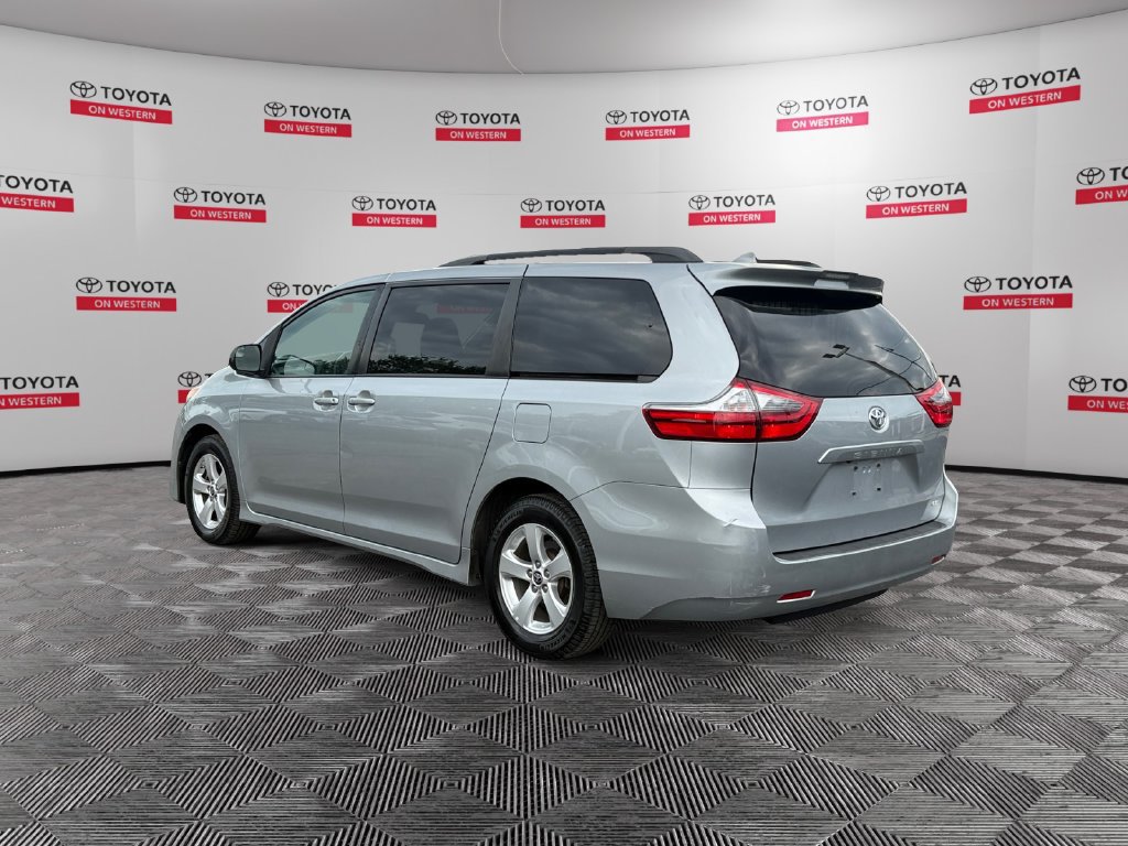 Certified 2020 Toyota Sienna LE FWD image 7