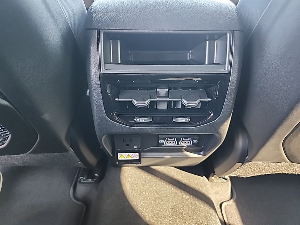 New 2026 Jeep Grand Cherokee Laredo X RWD image 25